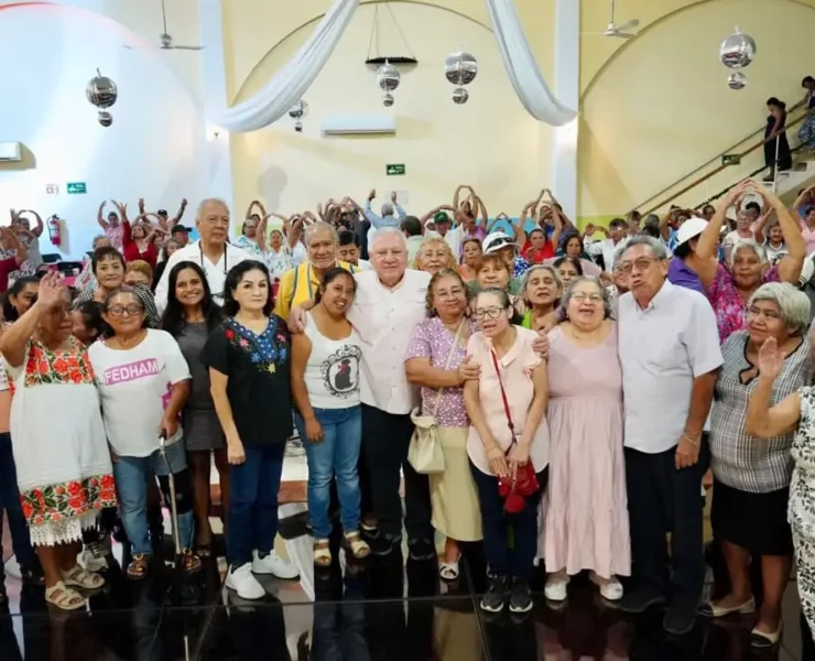 Atención para los adultos mayores Rafa Marín plantea nueva estrategia
