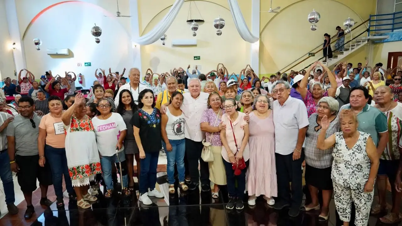 Atención para los adultos mayores Rafa Marín plantea nueva estrategia