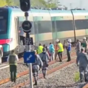 Tren Maya se descarrila en Campeche y desalojan a cientos de pasajeros