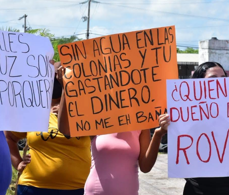 ¡Indignación en las calles! Exigen cuentas claras durante la protesta contra Biby Rabelo.