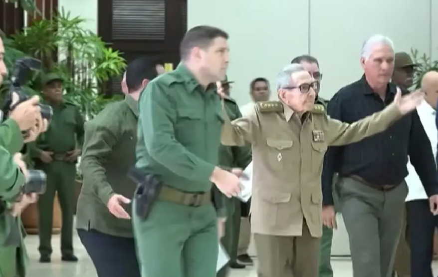 Raúl Castro reaparece tras nuevos rumores sobre su muerte