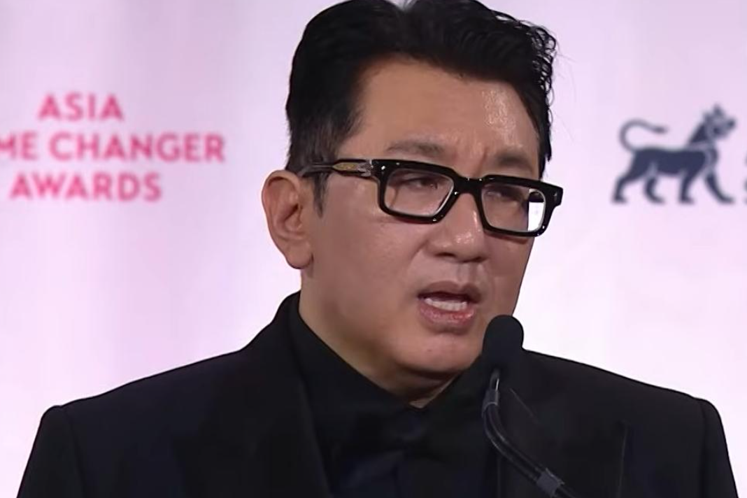 La defensa de Bang Si-hyuk responde