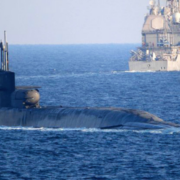 Irán afirma que confiscó un submarino de EU en Ormuz