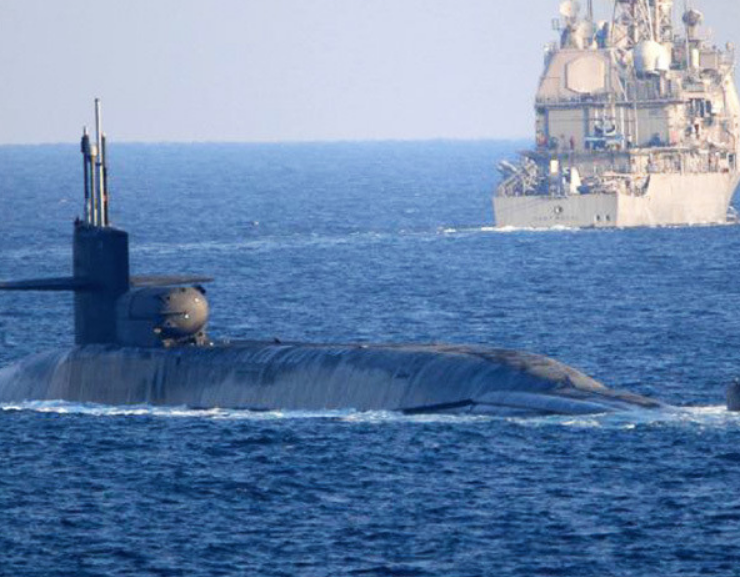 Irán afirma que confiscó un submarino de EU en Ormuz