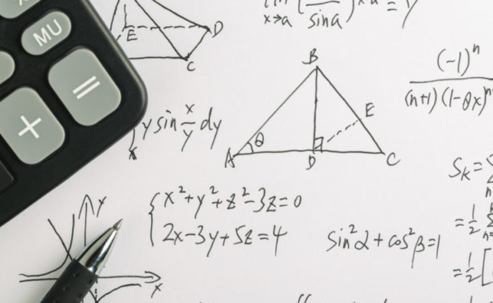 ¿Qué se sabe del libro “especial” de matemáticas?