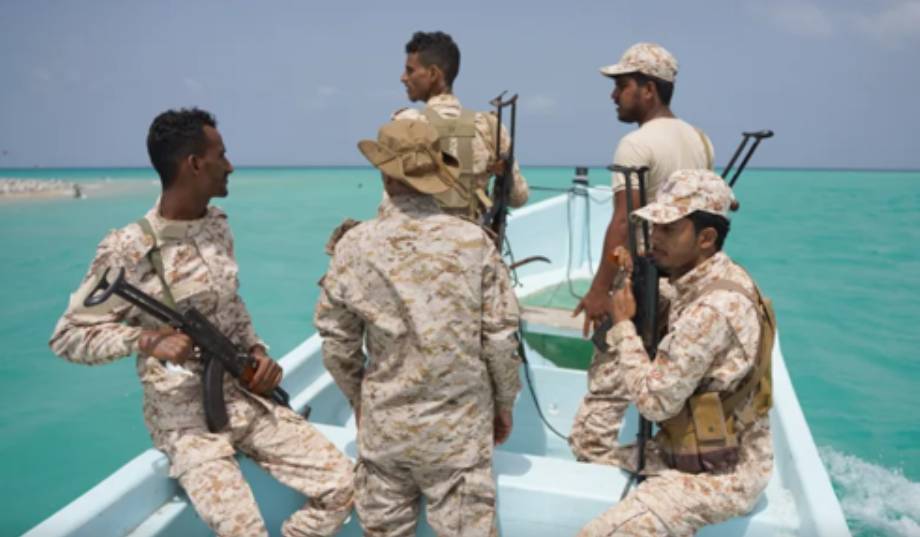 Hutíes toman control total del estrecho de Bab el Mandeb