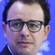 CEO de Anthropic pide frenar el ritmo del desarrollo de la IA