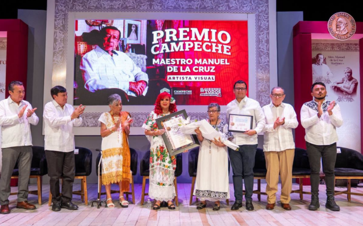 ¡Sansores encabezó entrega de premios en Campeche!