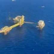 ¿Milagro en Campeche? Playas limpias tras derrame
