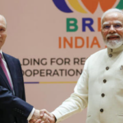 Rusia e India buscan una cooperación económica