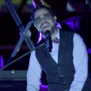 Abuchean a Aleks Syntek en el Grito de Independencia