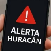 ¡Atención! Recibe la alerta de Huracán en tu celular ya