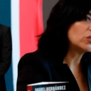 Anabel Hernández destapa supuestos vínculos de Peso Pluma