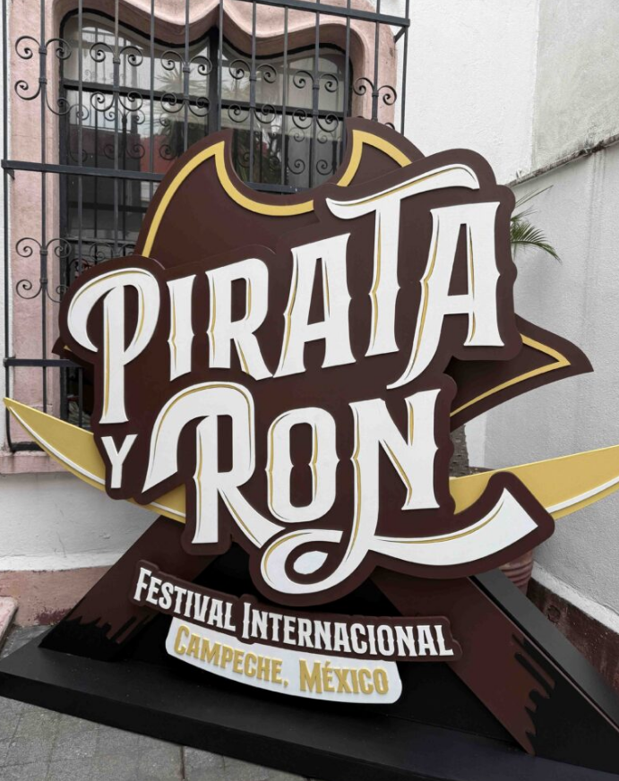 Cartelera artística y grandes espectáculos en la Plaza de la República