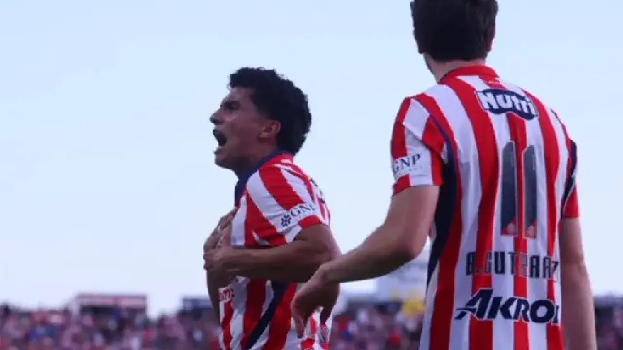 Chivas acecha al América tras golear al San Luis