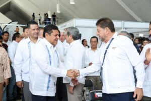 El gobernador Javier May Rodríguez encabezó la inauguración de la Expo Construcción Tabasco 2026, encuentro que reúne a empresarios, constructores y especialistas del sector en Villahermosa.