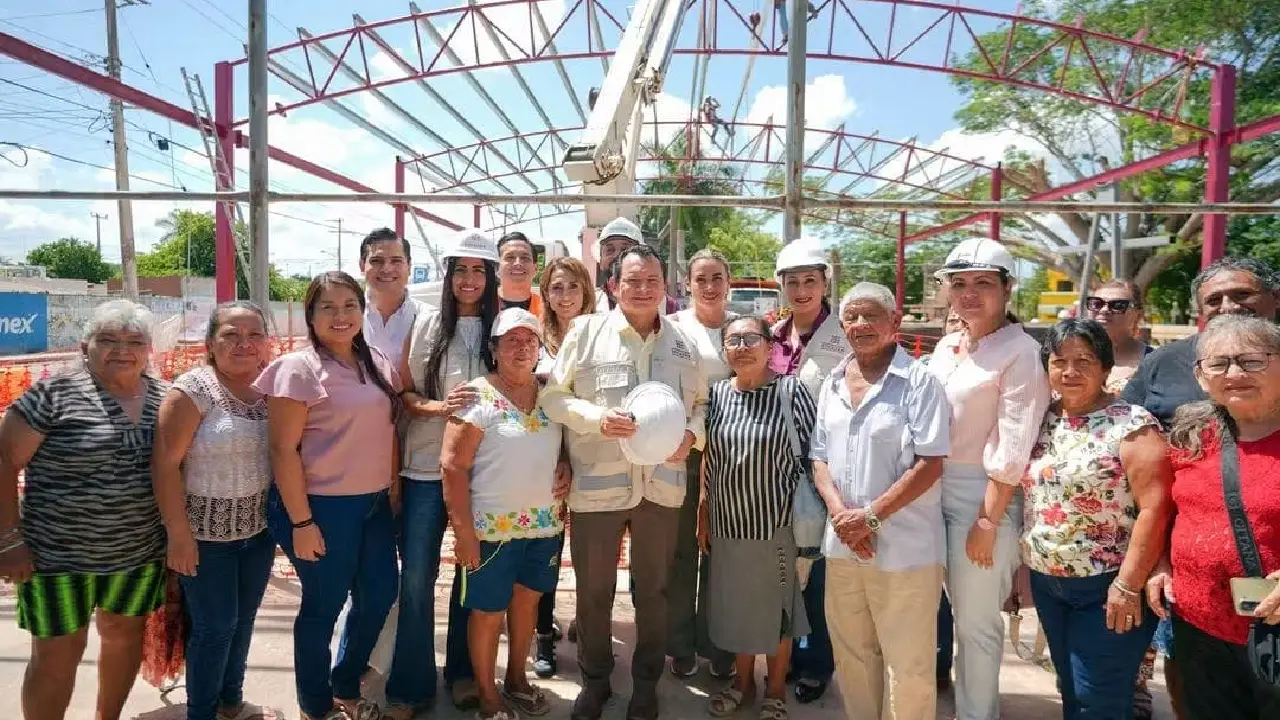 Huacho Díaz Mena entre los 10 mejores gobernadores Aprobación ciudadana alcanza 63.8%