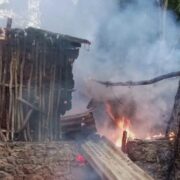 Incendio consume vivienda durante la madrugada en Maxcanú y deja pérdidas totales