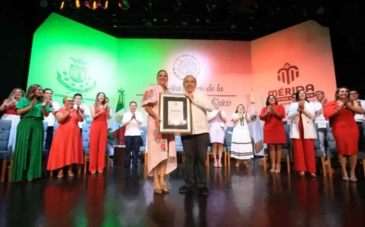 Mérida conmemoró la Independencia de México durante Sesión Solemne