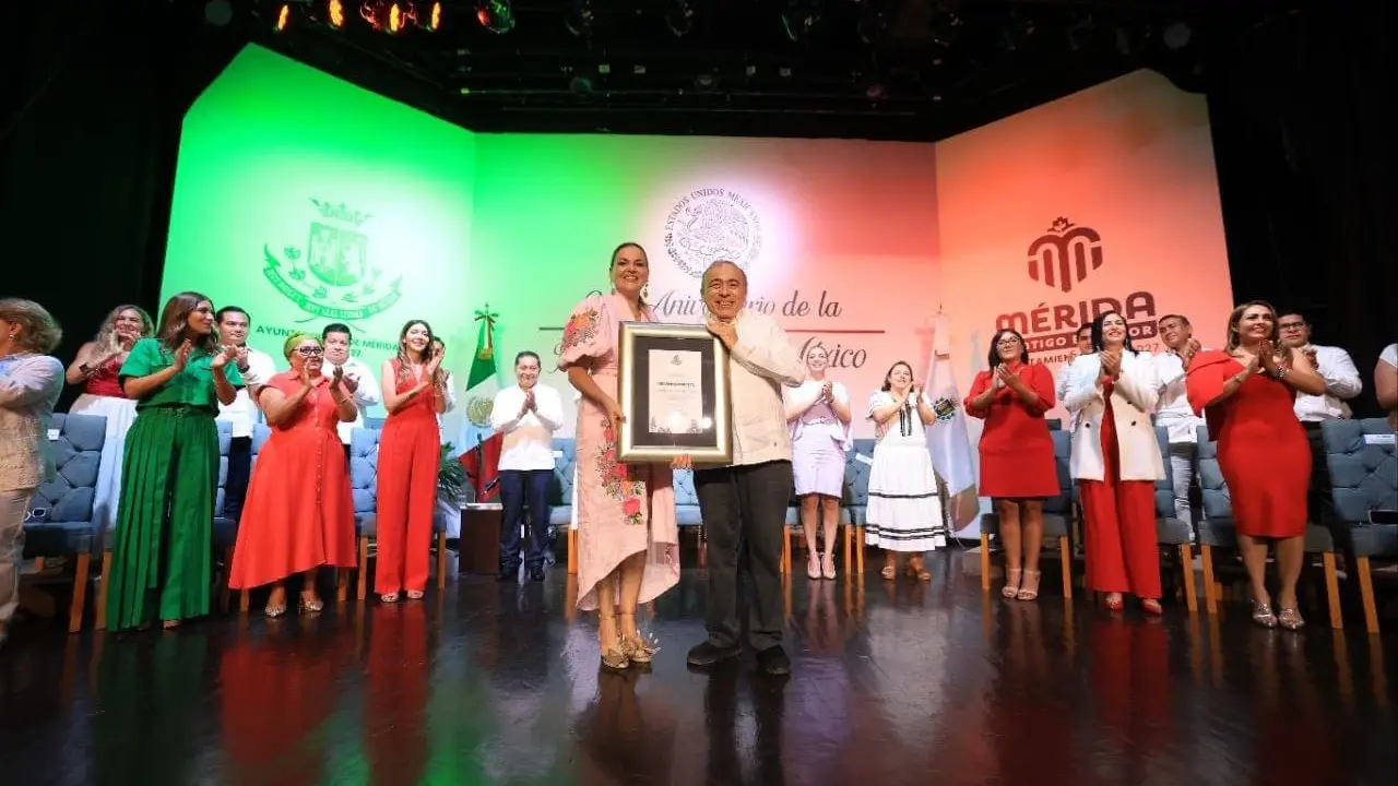 Mérida conmemoró la Independencia de México durante Sesión Solemne