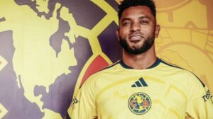 Miguel Borja se estrenó en el fútbol mexicano con un gol ante Cruz Azul y mantuvo con vida al América en el cierre del clásico joven.