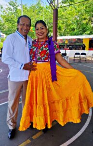 La Caravana Oaxaca y la Guelaguetza llevó a Chetumal un colorido intercambio cultural a través de sus danzas, música y trajes tradicionales.