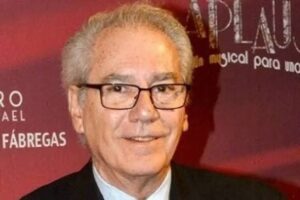 Otto Sirgo dejó una importante huella en las telenovelas mexicanas con participaciones en producciones como Rosa Salvaje y Lazos de amor.