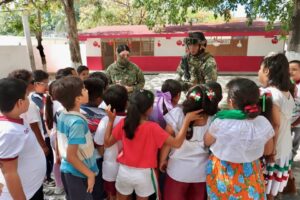 Las y los estudiantes a través de juegos y retos, también identificaron los peligros y la forma de prevenir situaciones de agresiones