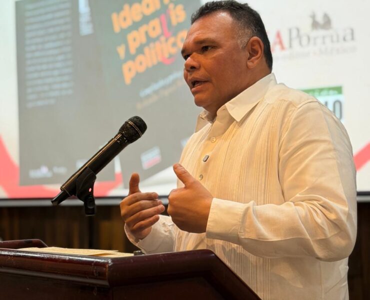 Recuperan pensamiento político de Víctor Cervera Pacheco en libro compilado por Rolando Zapata Bello