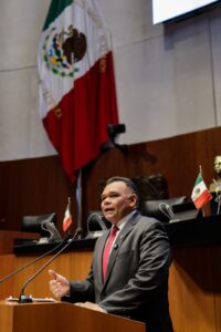 Rolando Zapata Bello, senador yucateco del PRI, advirtió sobre el impacto de la incertidumbre jurídica y el deterioro institucional en la inversión, el empleo y la economía de las familias mexicanas.
