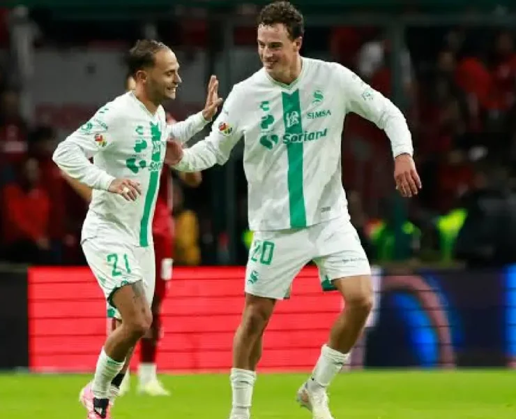 Santos Laguna remontó ante el líder en el cierre de la jornada 9
