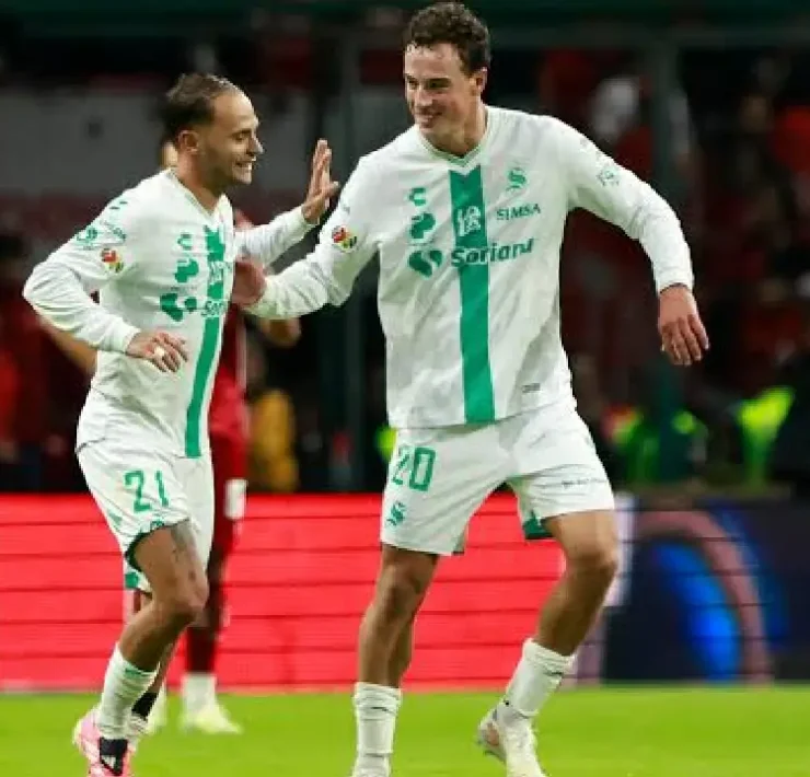 Santos Laguna remontó ante el líder en el cierre de la jornada 9