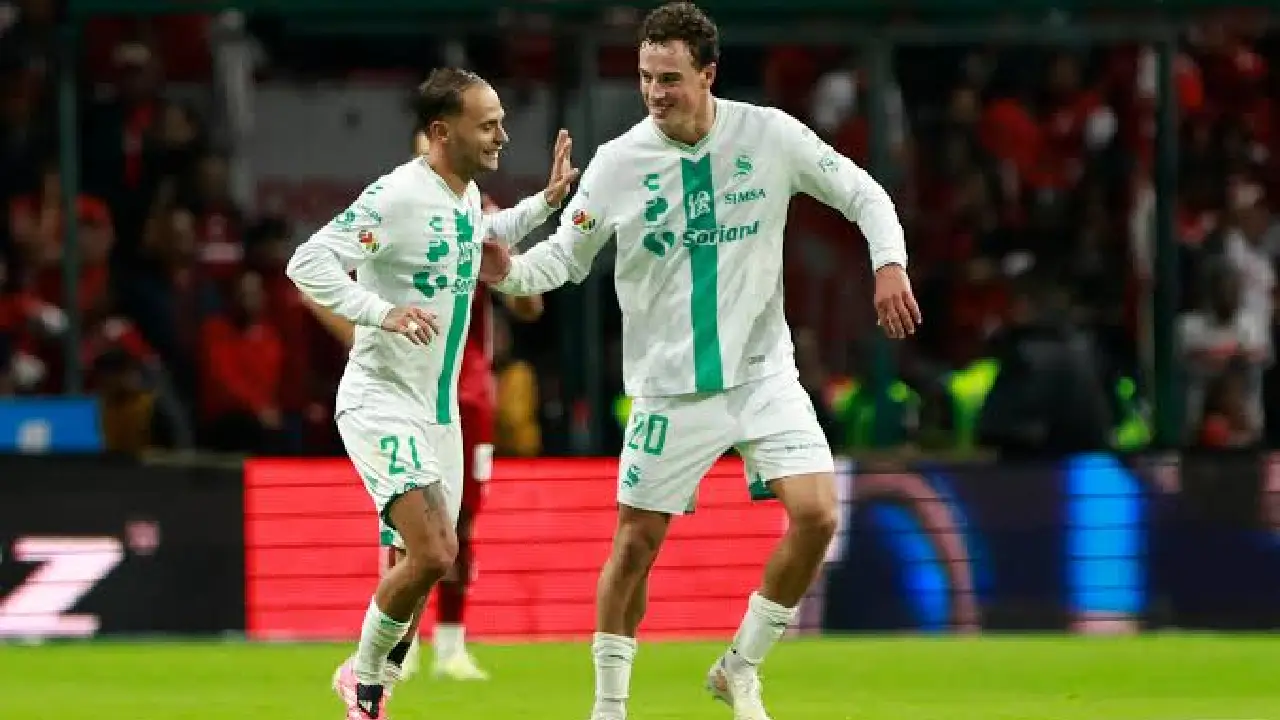 Santos Laguna remontó ante el líder en el cierre de la jornada 9