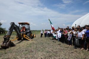 El gobernador Javier May Rodríguez encabezó el banderazo de inicio de la construcción de la nueva subestación eléctrica en Tamulté de las Sabanas, obra que beneficiará a más de 20 mil habitantes de la zona indígena Yokot’an.