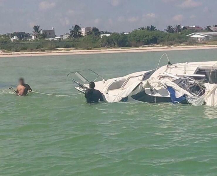Velero se pantoquea frente a Chicxulub y Marina moviliza operativo