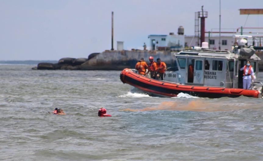 Se realizo un ejercicio de búsqueda y rescate marítimo en Campeche