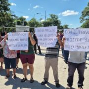 ¡ALERTA EN XMATKUIL! Ejidatarios amenazan con dejar a la feria sin estacionamiento