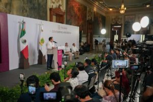 El acceso a la educación superior gratuita se ampliará en Yucatán con la apertura de tres nuevas Universidades para el Bienestar Benito Juárez García en Tzucacab, Colonia Yucatán y Chikindzonot, anunció el Gobernador Joaquín Díaz Mena