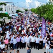 ¡Multitudinaria caminata! Rafa Marín reúne a simpatizantes en Villas del Sol