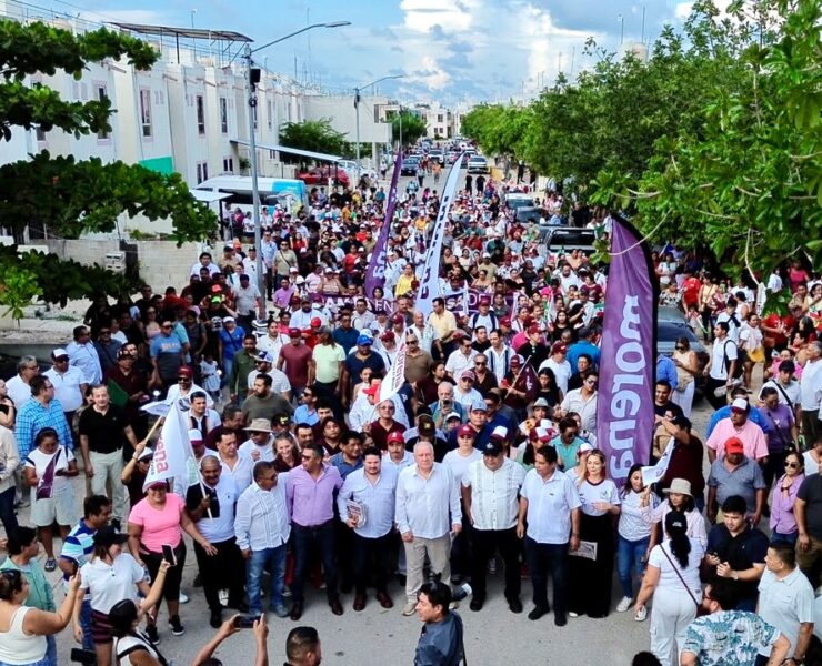 ¡Multitudinaria caminata! Rafa Marín reúne a simpatizantes en Villas del Sol