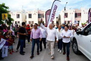 Con un ambiente nutrido, entusiasta y emotivo, la caminata reunió a simpatizantes y liderazgos de Playa del Carmen y otros municipios de Quintana Roo