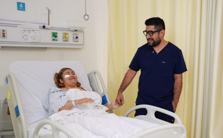 “Adiós cuchillos, venga robotito”: Alejandra, la primera paciente operada del apéndice por un robot en el O’Horán, sin pagar un peso