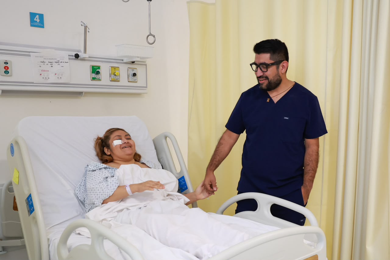 “Adiós cuchillos, venga robotito”: Alejandra, la primera paciente operada del apéndice por un robot en el O’Horán, sin pagar un peso