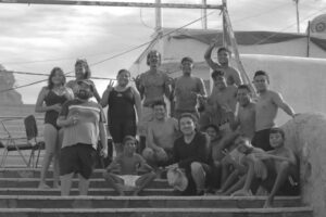 La Quebrada, en Acapulco, es el escenario donde los clavadistas desafían las alturas y mantienen viva una tradición de aproximadamente 90 años, retratada en Las voces del despeñadero.