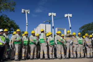 El Gobernador lo pidió a la Presidenta y llegaron: 250 especialistas de la CFE trabajarán un mes en la red eléctrica de Mérida, Progreso y Umán para prevenir apagones