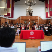 Universidad de Cornell investiga sus fraternidades por presunto abuso