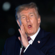 Trump quiere fusilar a Christa Pike, sobreviviente de inyección letal