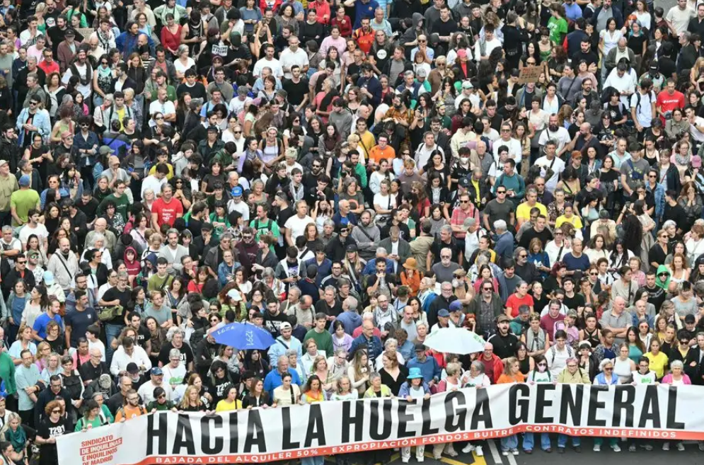 50 ciudades protestan contra crisis de vivienda en España