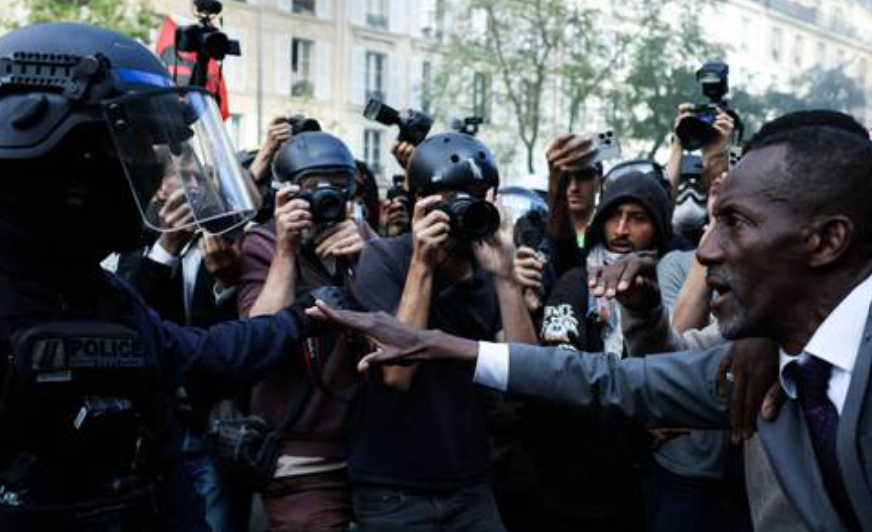 450 mil estudiantes protestan en 30 ciudades de Francia