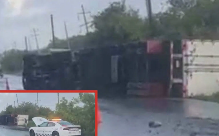 ¡Tráiler vuelca de madrugada en Campeche y sorprende!